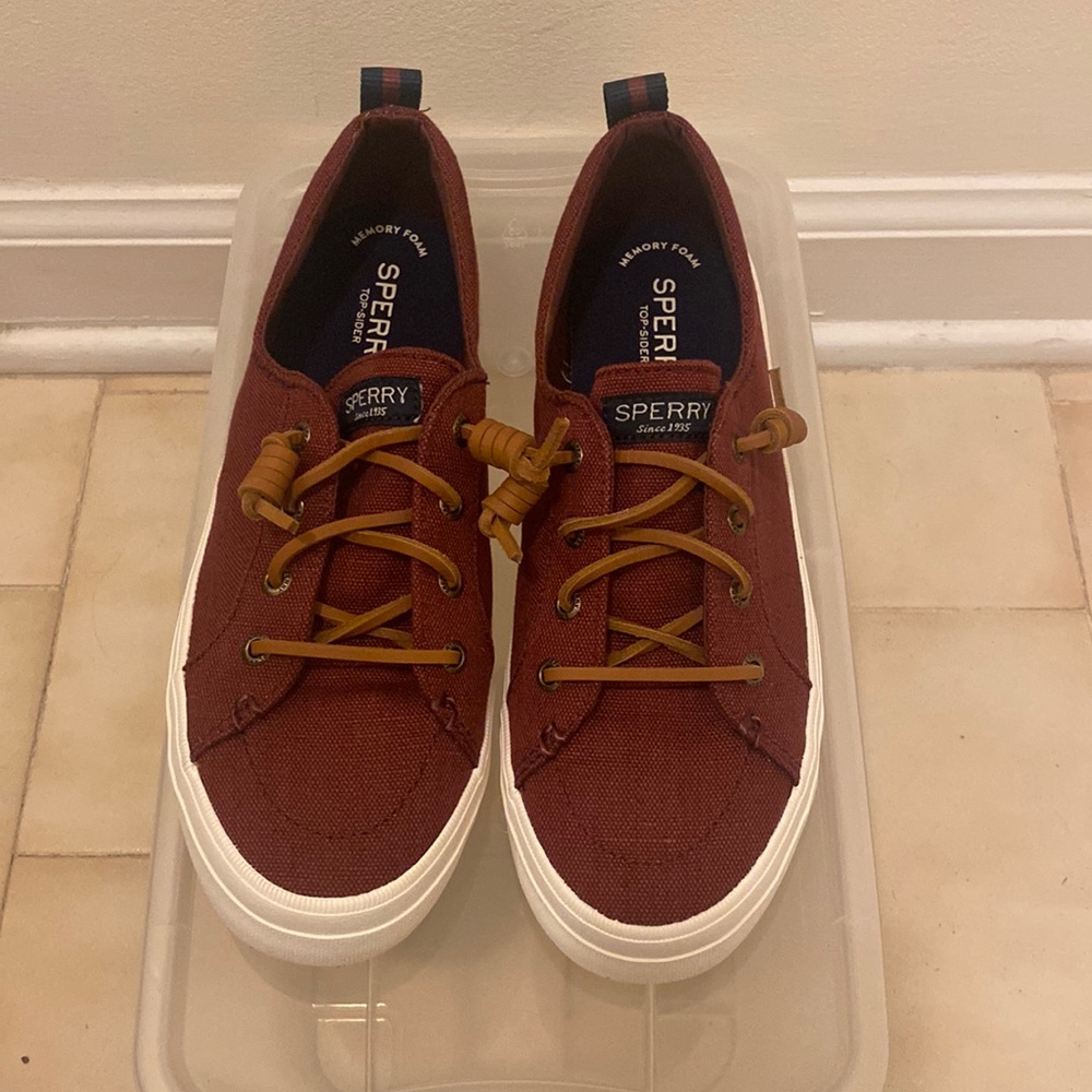 Sperry- Crest Vibe Sneaker